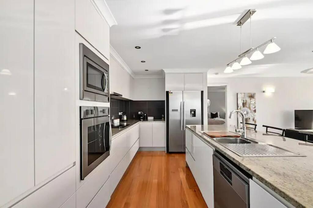 Windbourne House The Ultimate Base Villa St Helens Bagian luar foto